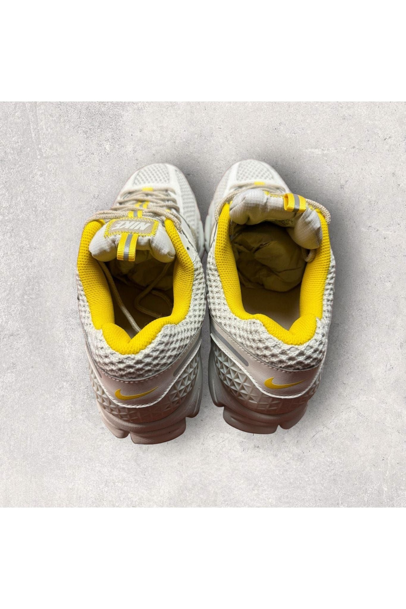 Nike Zoom Vomero 5 LIGHT BONE YELLOW (WOMENS)