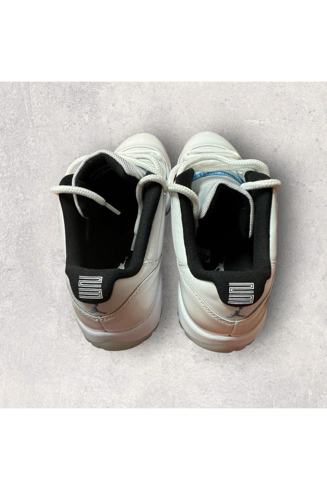 Jordan 11 Retro Low LEGEND BLUE