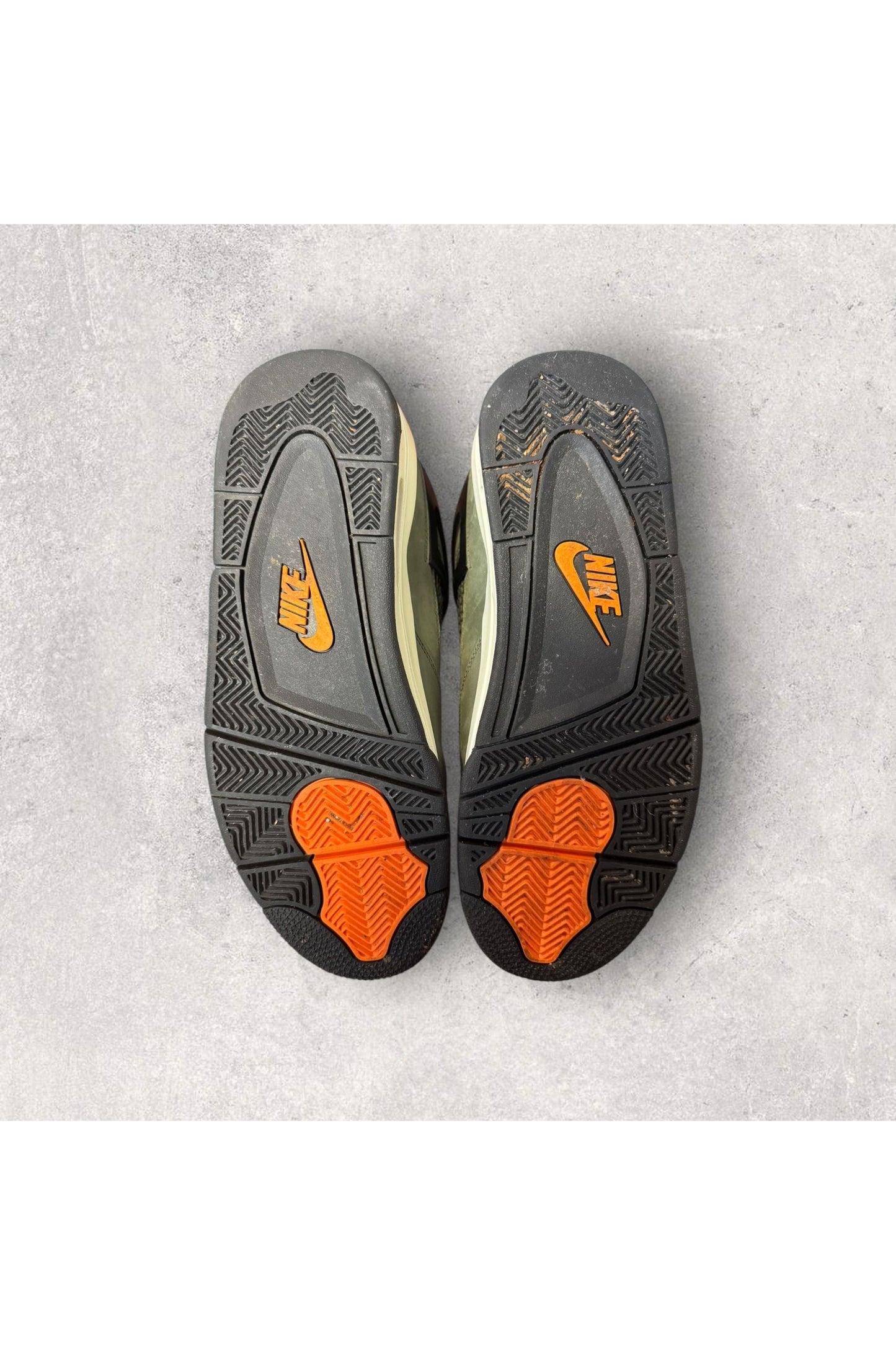 Jordan 4 Retro OG SP Undefeated (2025)- SZ 10