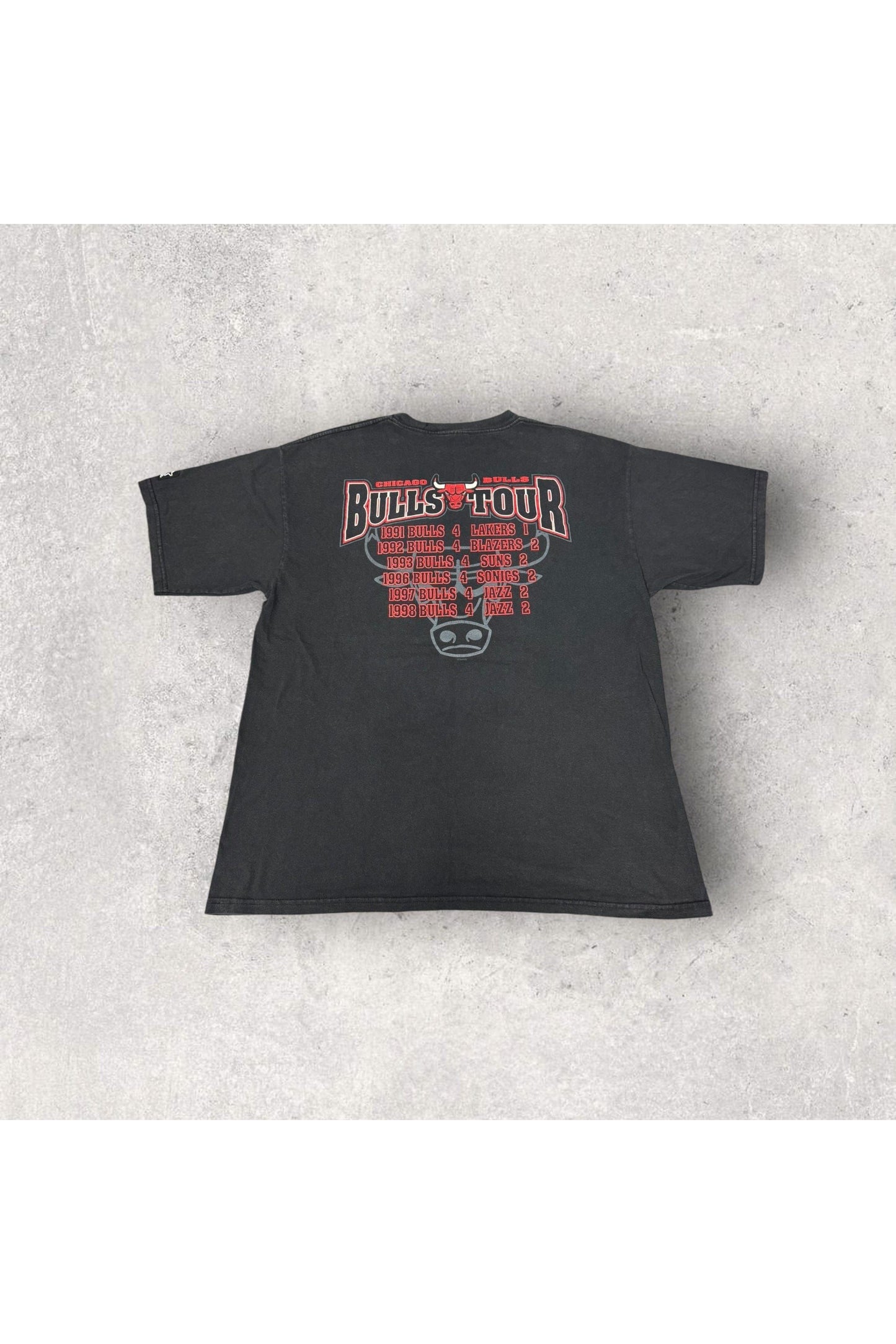 Vintage 1998 Starter Chicago Bulls NBA Champions Bulls Tour Tee- L