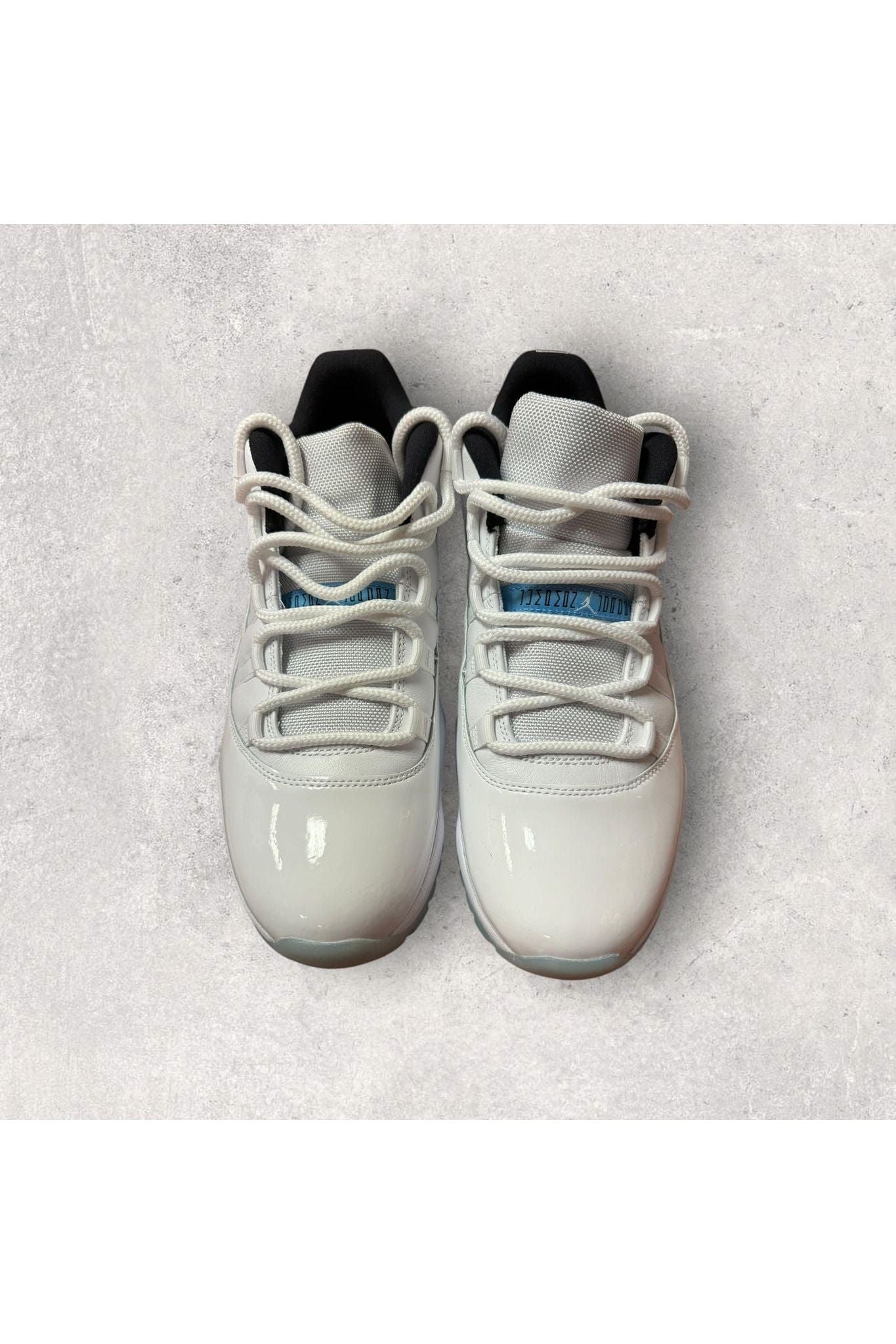 Jordan 11 Retro Low LEGEND BLUE