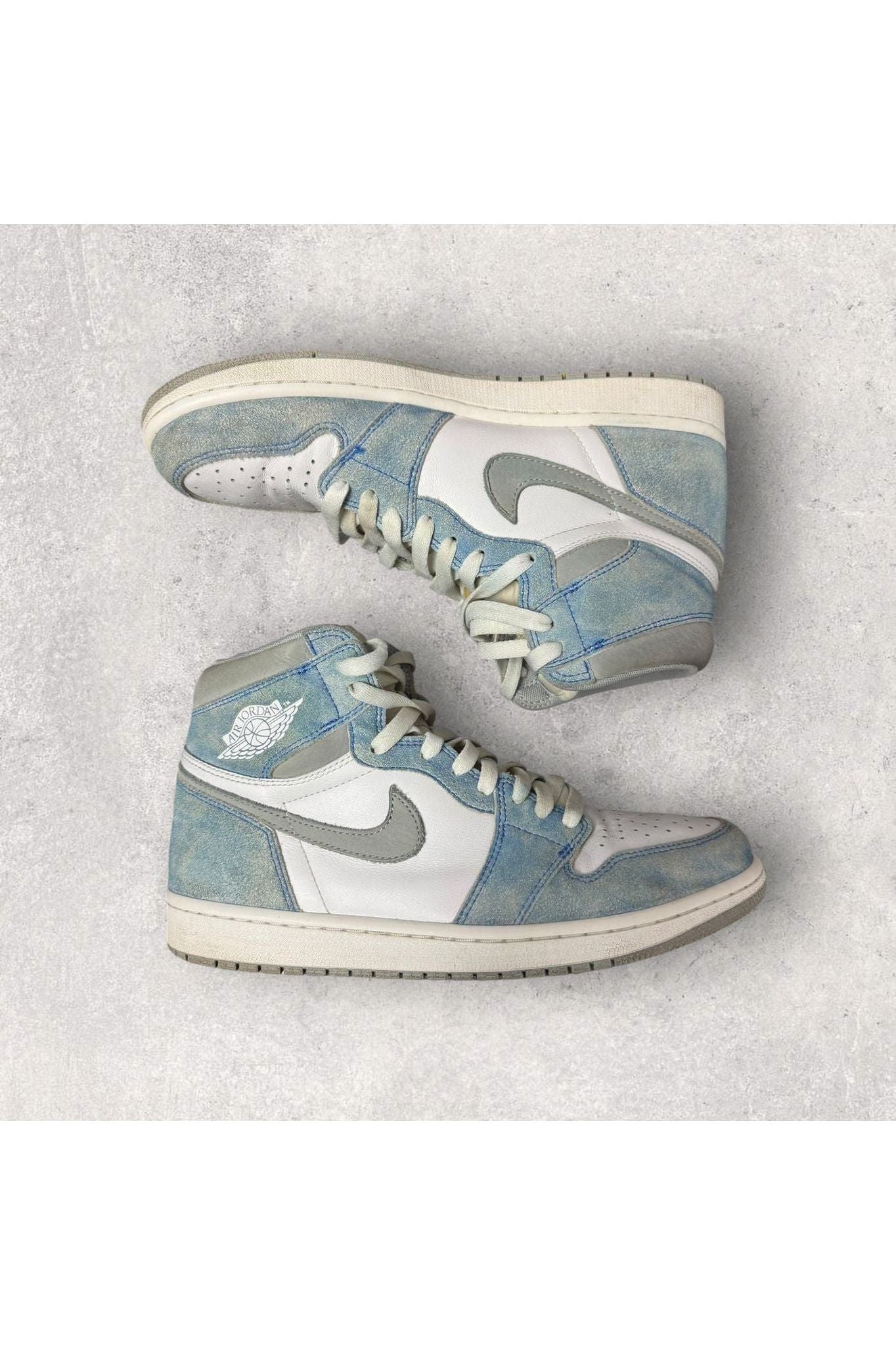 Jordan 1 Retro High HYPER ROYAL SMOKE GREY- SZ 10