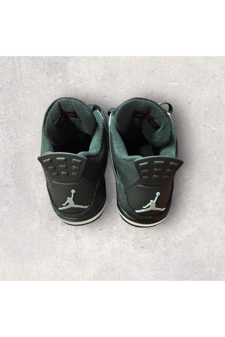 Jordan 4 Retro SE BLACK CANVAS