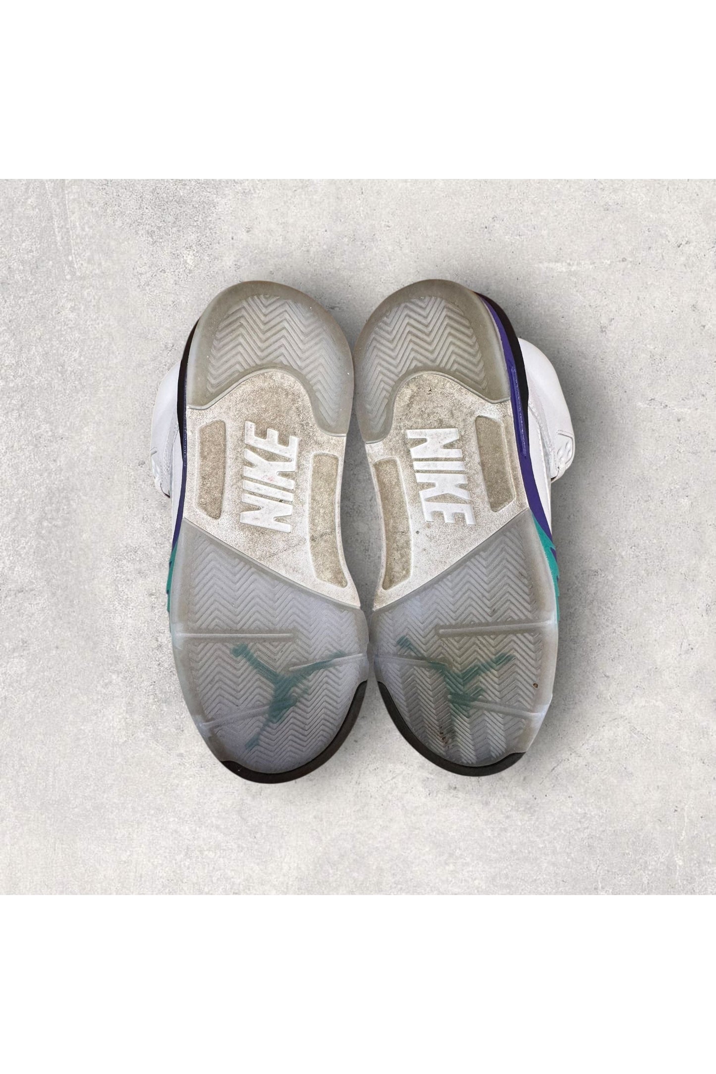 Jordan 5 Retro Grape (2025)- SZ 8.5