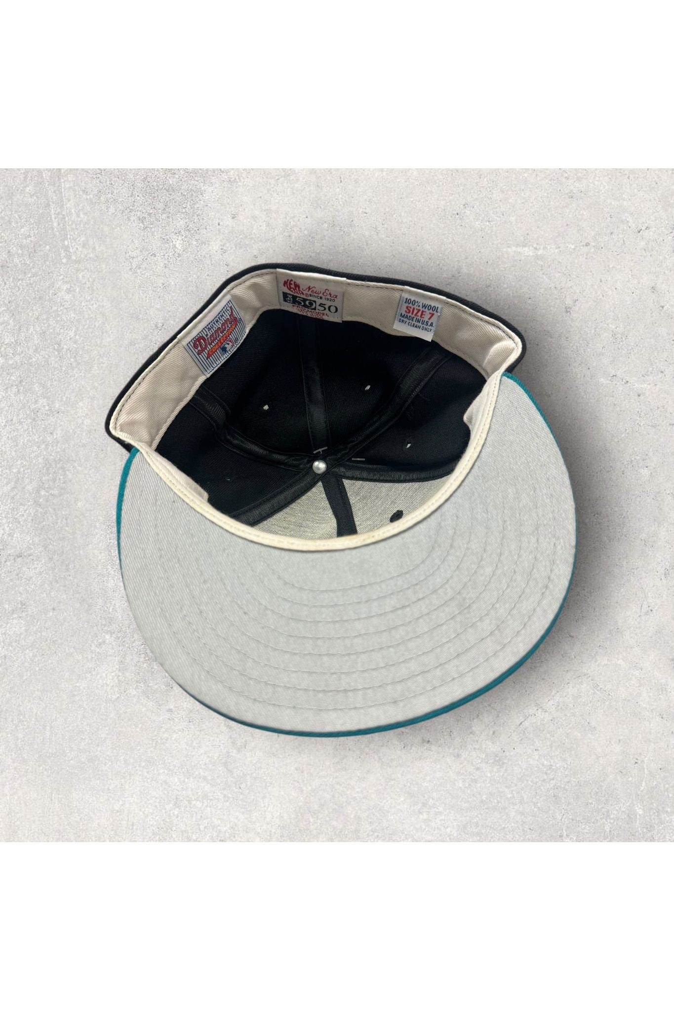 Vintage Deadstock New Era Diamond Collection Arizona Diamondbacks 100% Wool Fitted Hat