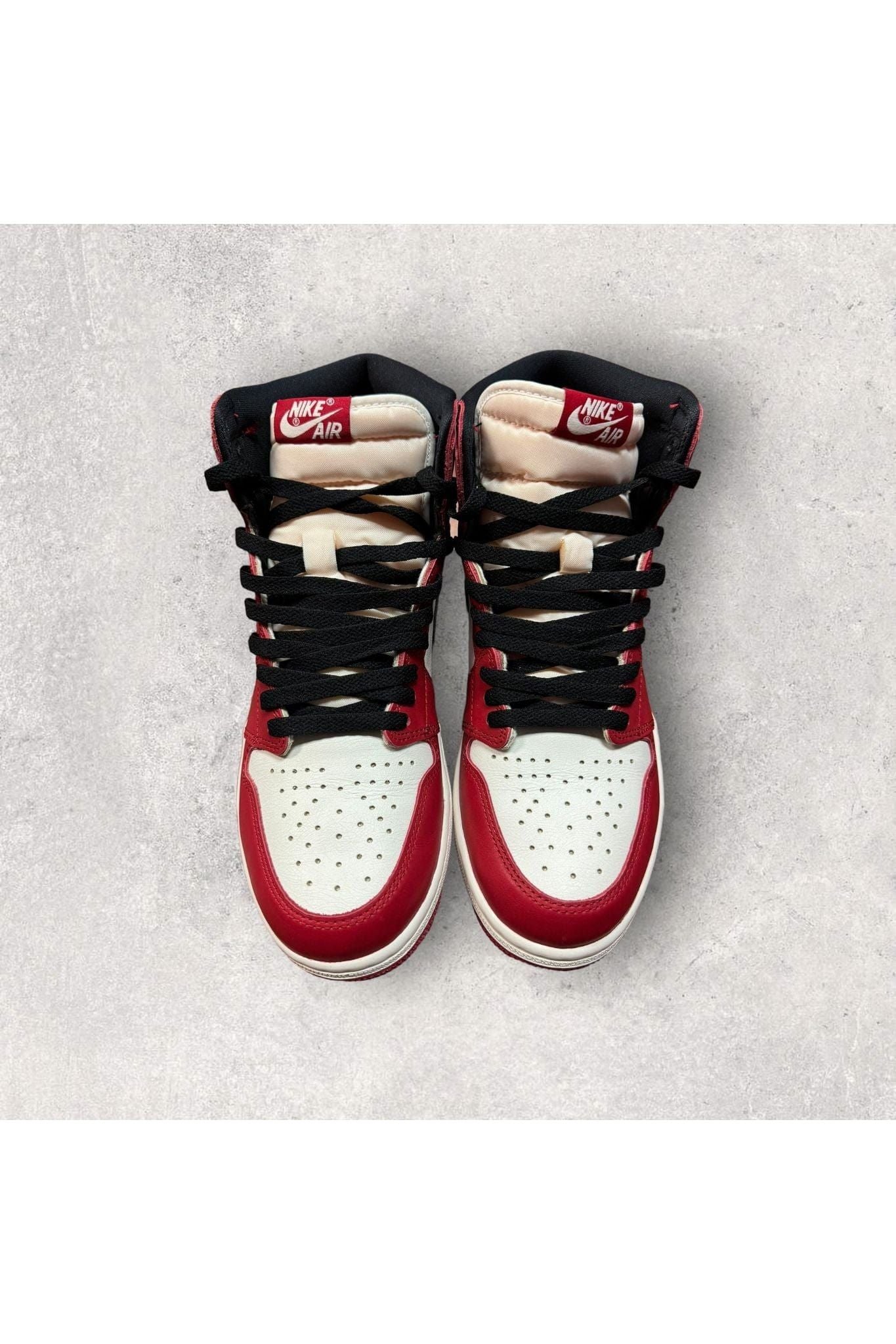 Jordan 1 Retro High OG CHICAGO LOST AND FOUND