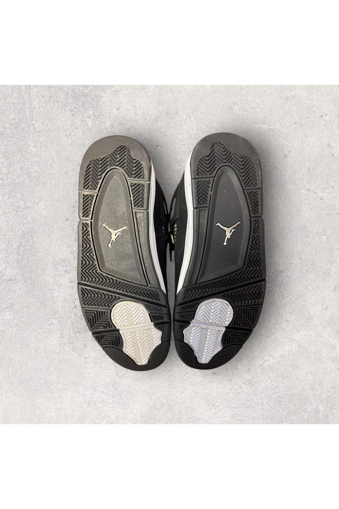 Jordan 4 Retro White Thunder- SZ 10.5