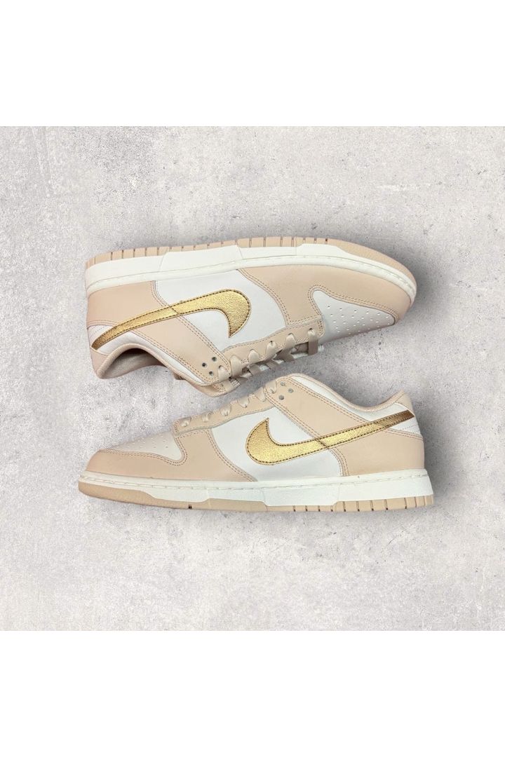 Nike phantom metallic gold online