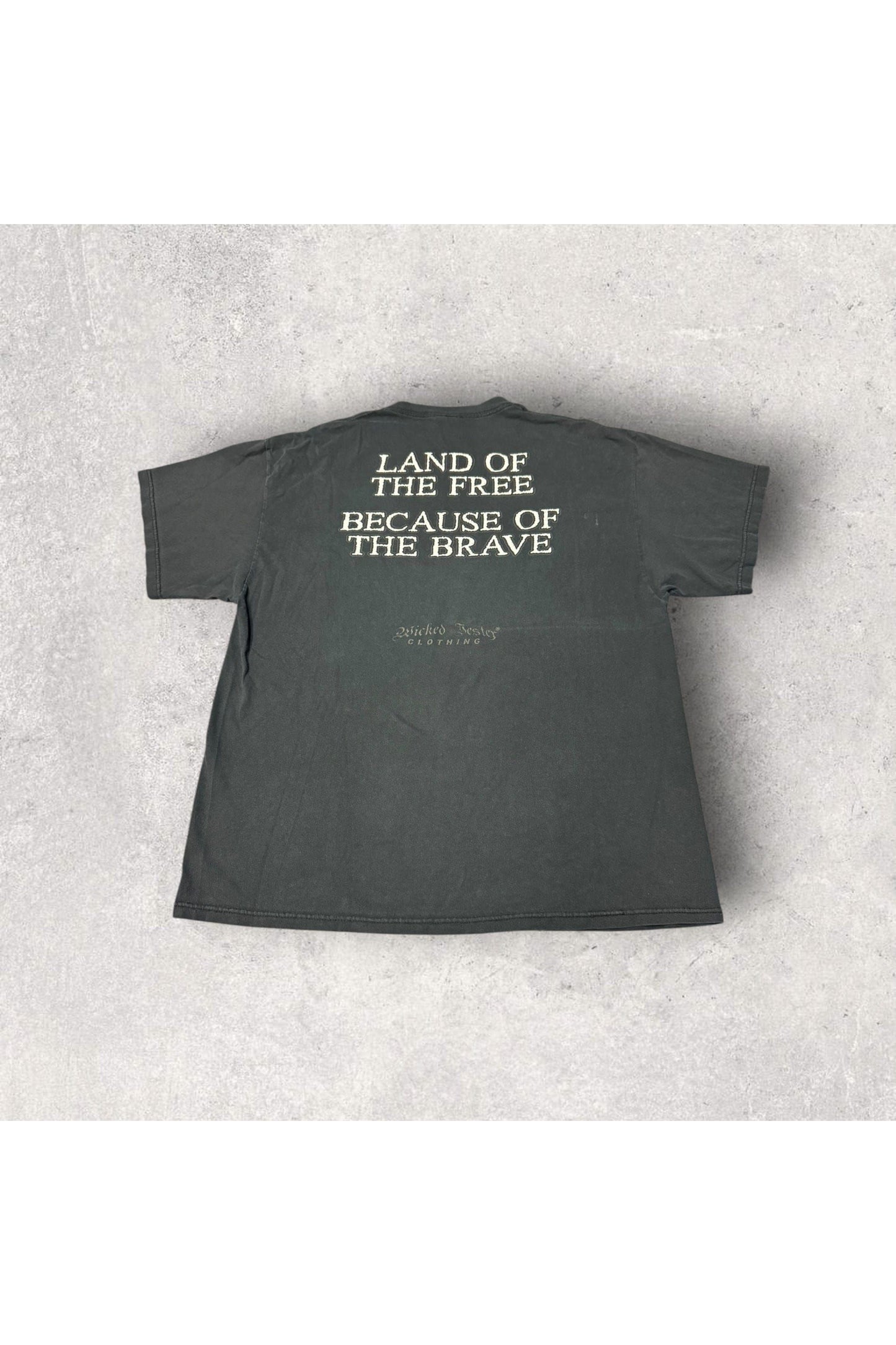 Vintage 2005 Wicked Jester Clothing Land of The Free Because of The Brave Tee- XL