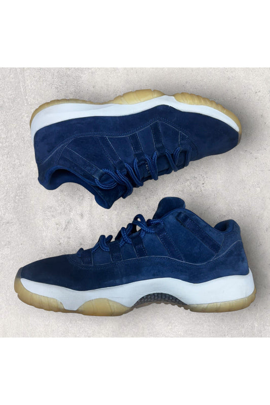 Jordan 11 Retro Low Derek Jeter RE2PECT- 11