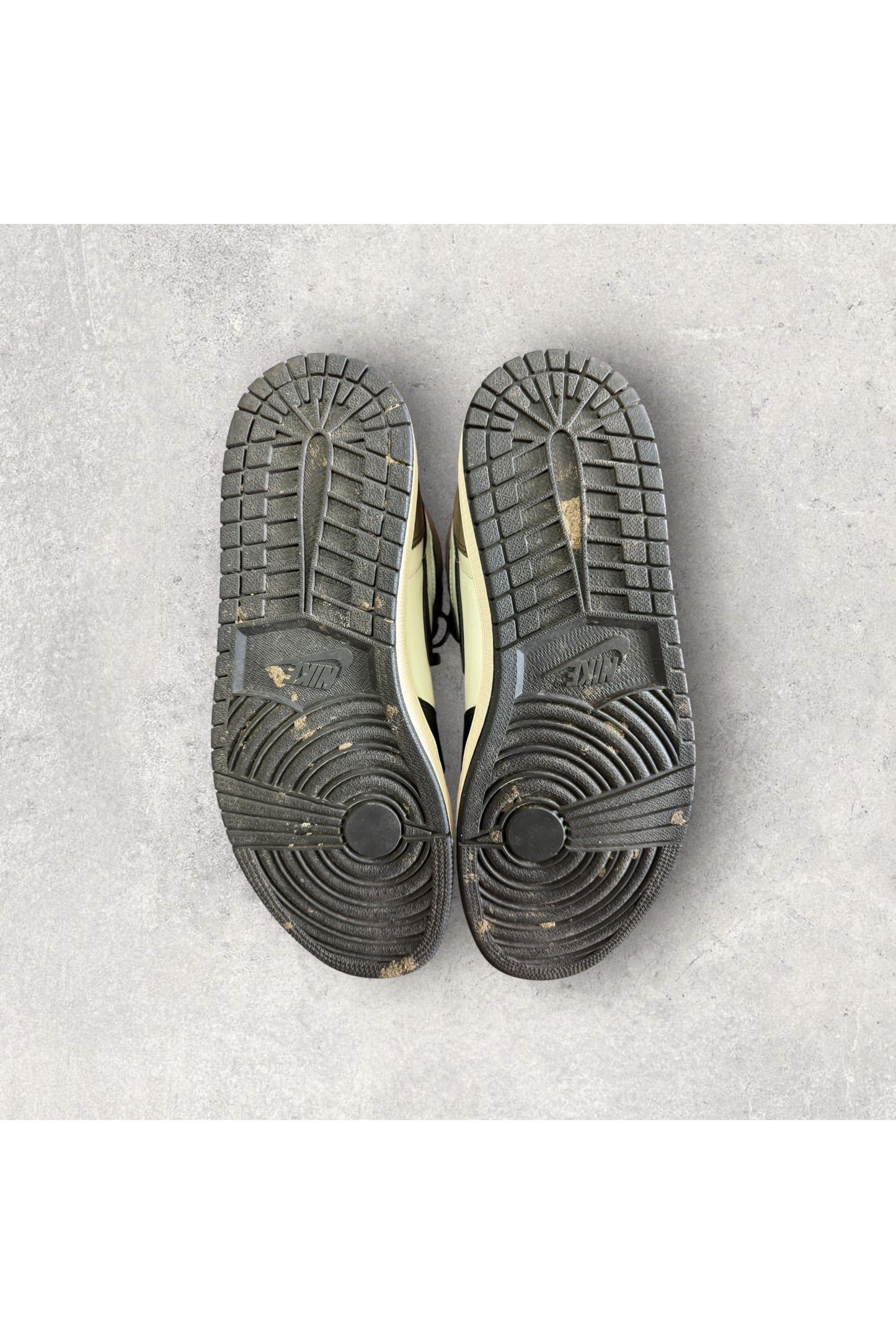 Jordan 1 Retro High Dark Mocha- SZ 12