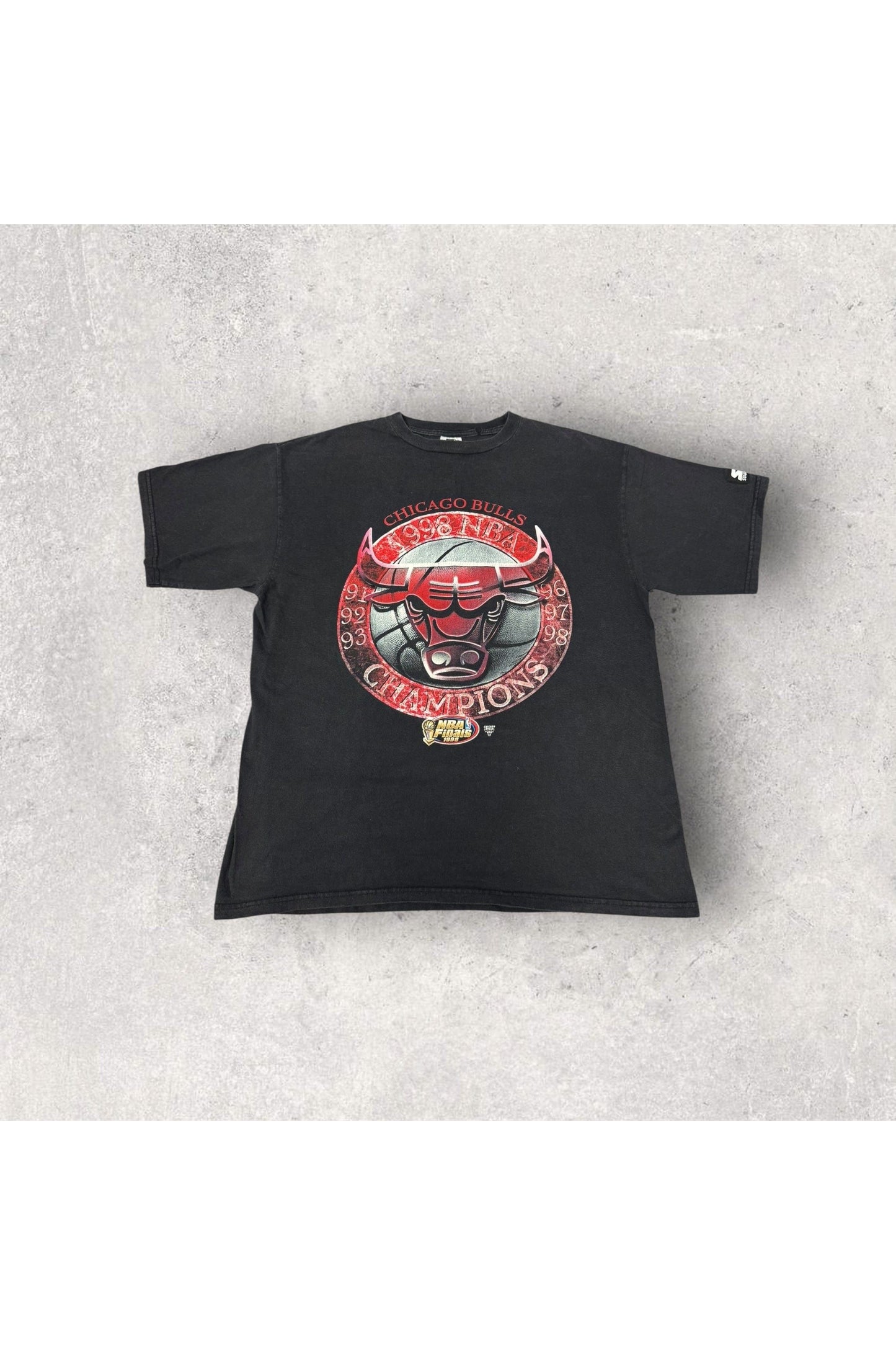 Vintage 1998 Starter Chicago Bulls NBA Champions Bulls Tour Tee- L