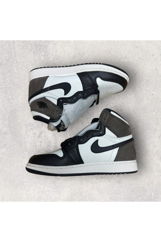 Jordan 1 Retro High Dark Mocha (GS)- SZ 6Y