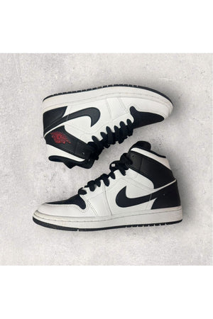 Jordan 1 Mid Reverse Black Toe (Women's)- SZ 8