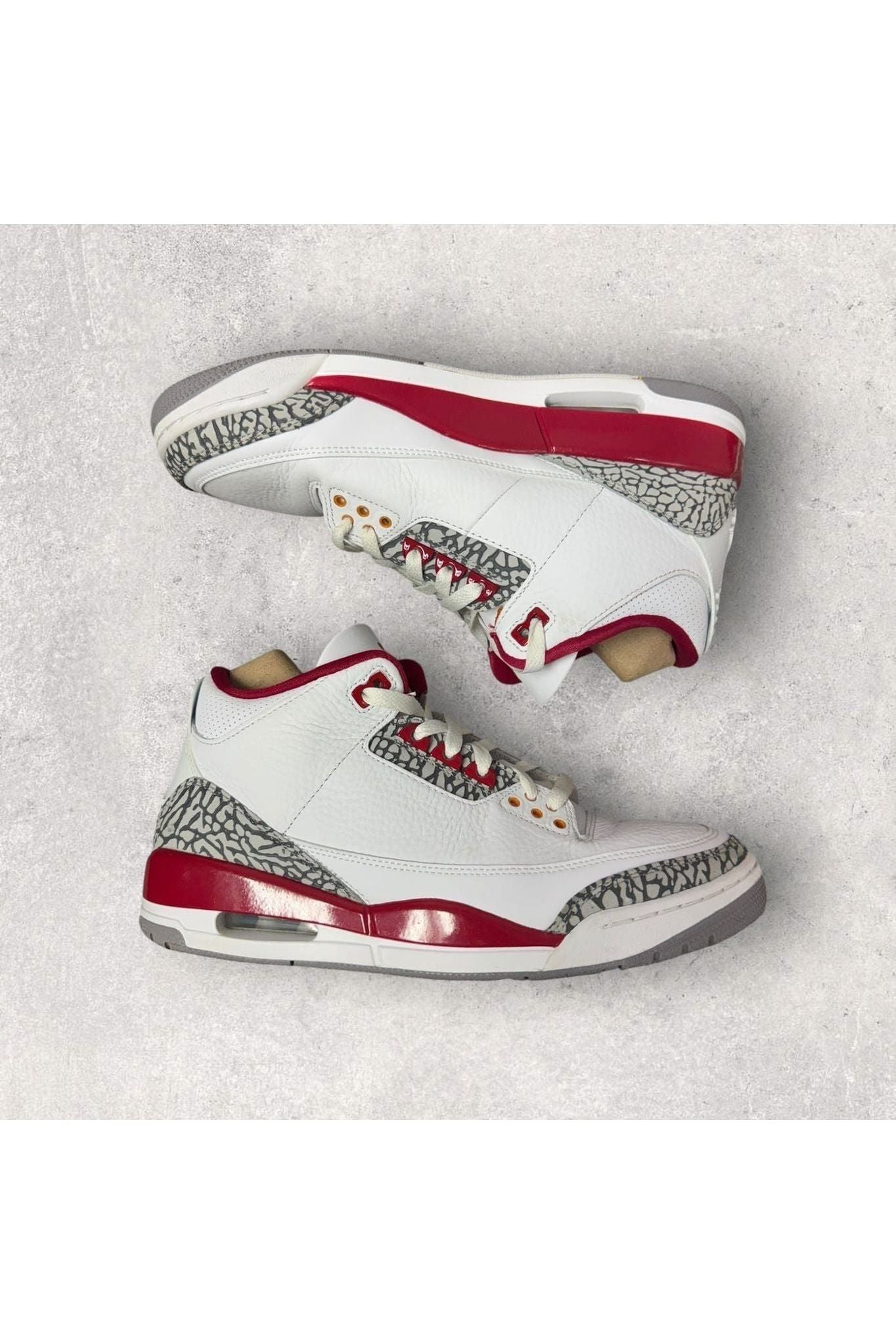 Jordan 3 Retro CARDINAL RED- SZ 10