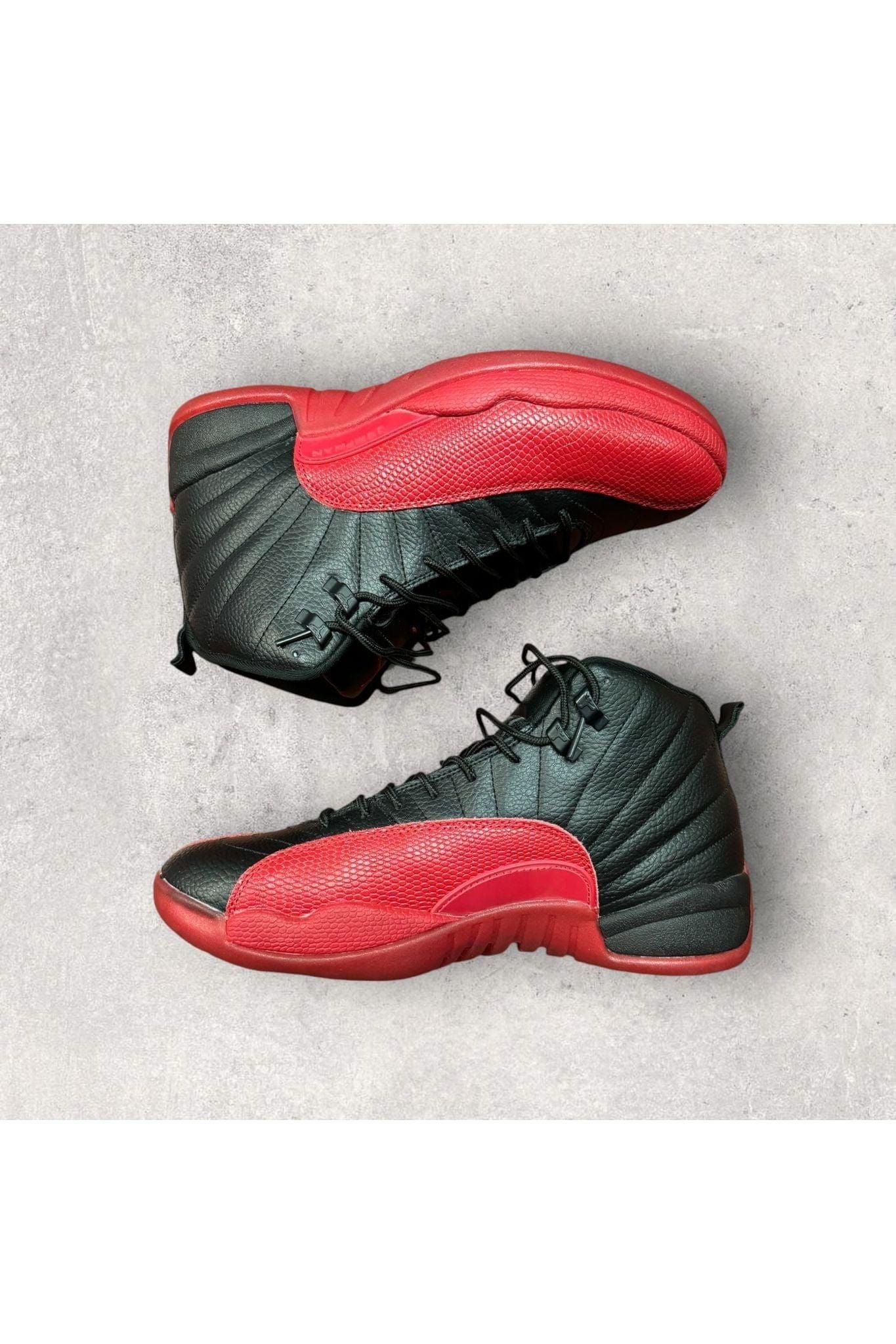 【希少】Air Jordan 12 Retro Flu Game (2016) Jordan 12 Retro 'Flu Game' 2016 - Air Jordan - 130690 002