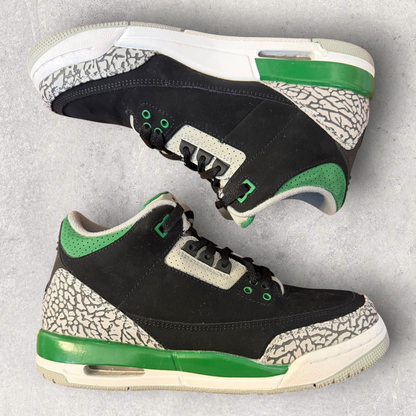 Jordan 3 Retro Pine Green (GS)- SZ 6Y