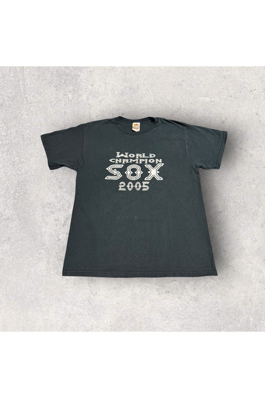 Vintage 2005 World Champion Sox Bootleg Tee- L