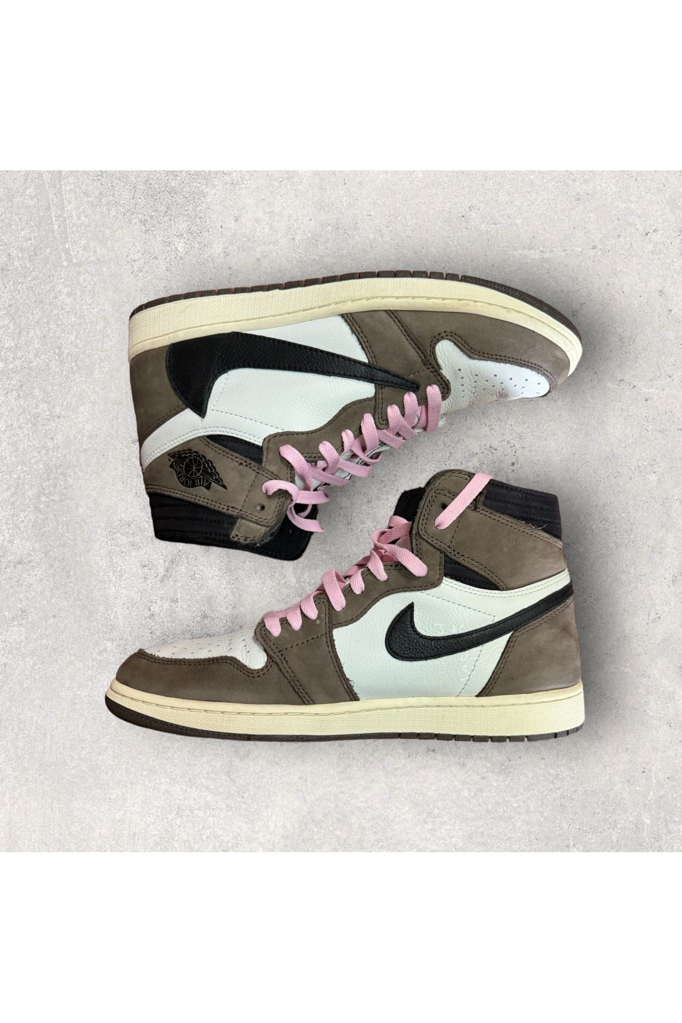 Jordan 1 Retro High OG SP TRAVIS SCOTT MOCHA