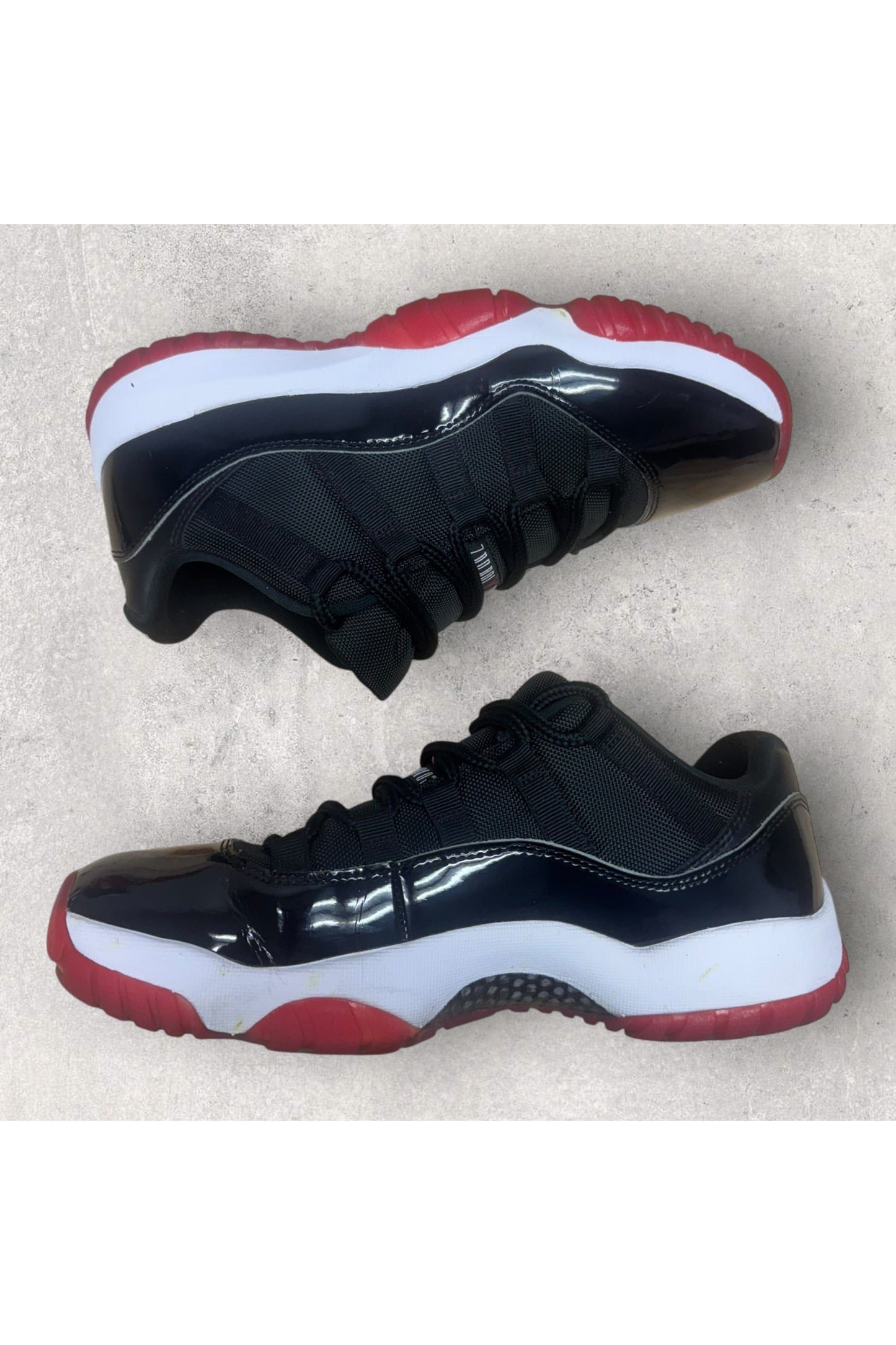 Jordan 11 Retro Low Bred (2025)- 9.5