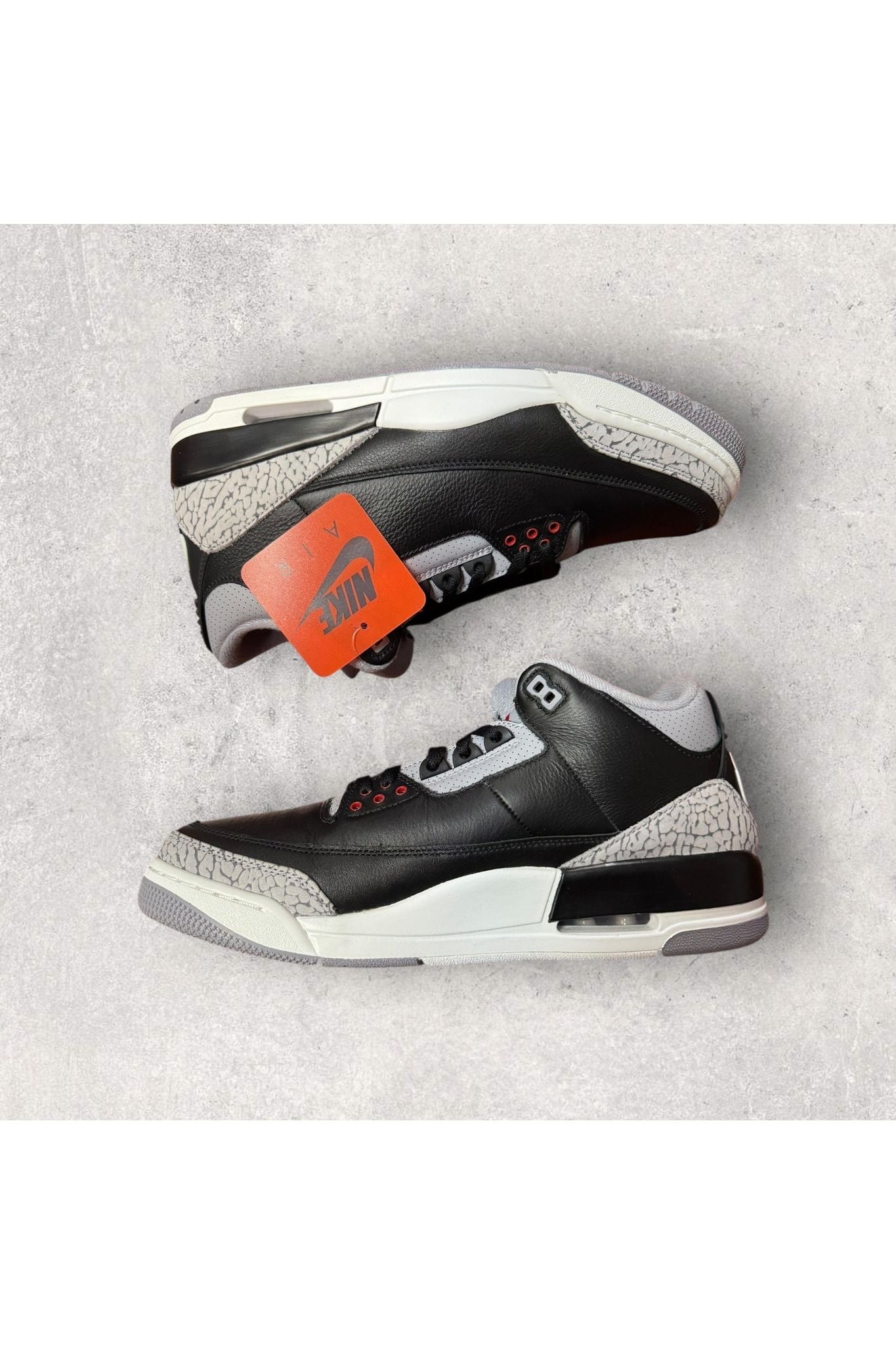 Jordan 3 Retro OG BLACK CEMENT (2024)
