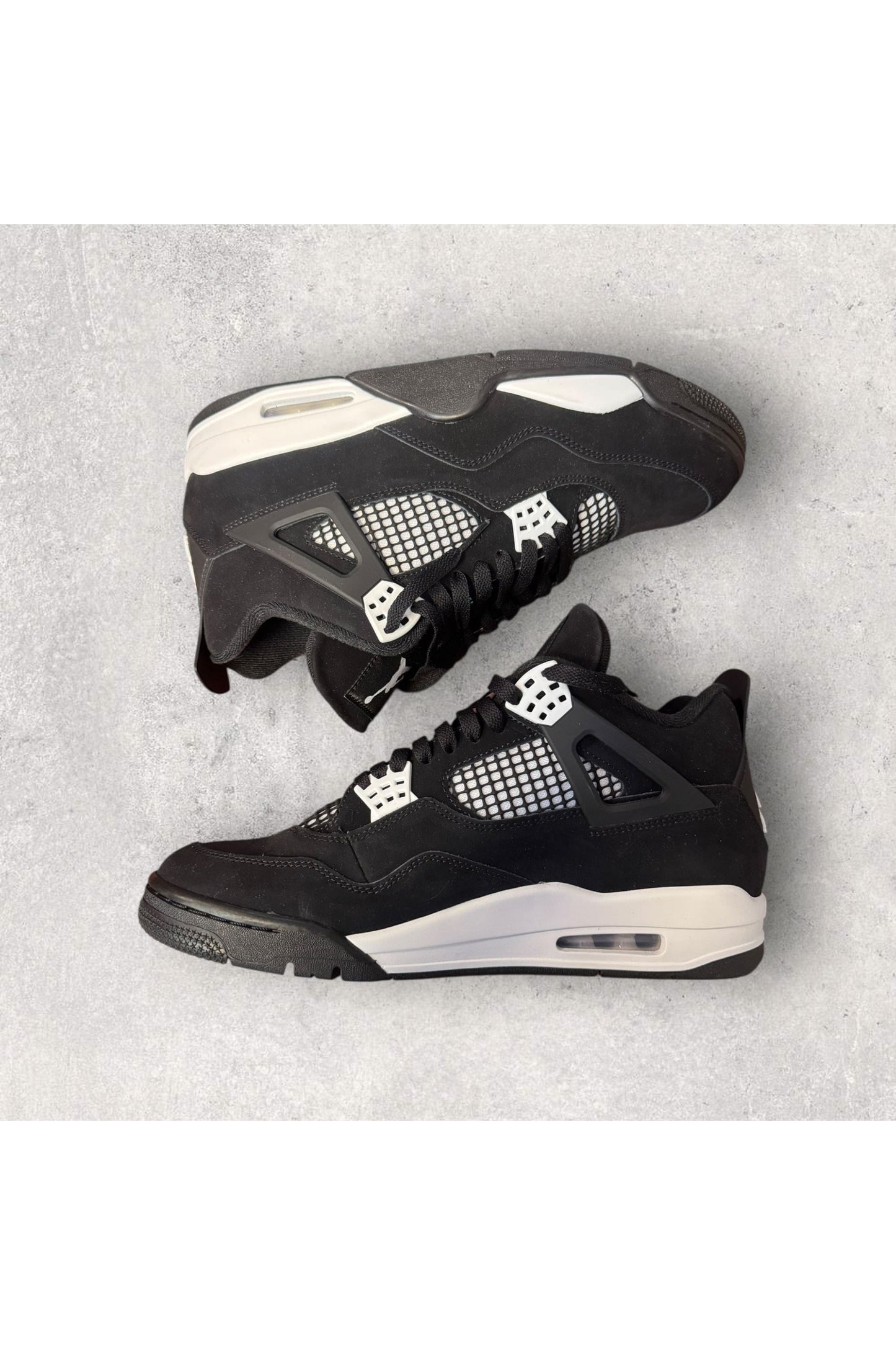 Jordan 4 Retro White Thunder- SZ 10.5