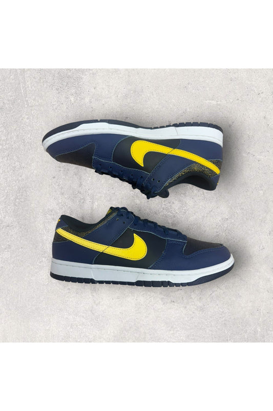 Nike Dunk Low Vintage Michigan- SZ 11