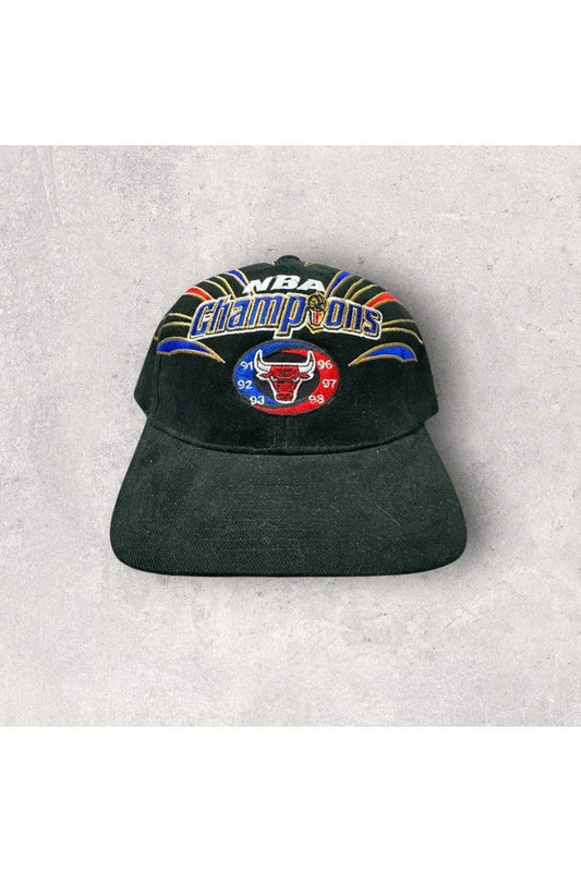 Vintage Deadstock Starter Chicago Bulls 1998 Locker Room Championship Velcro Strap Hat
