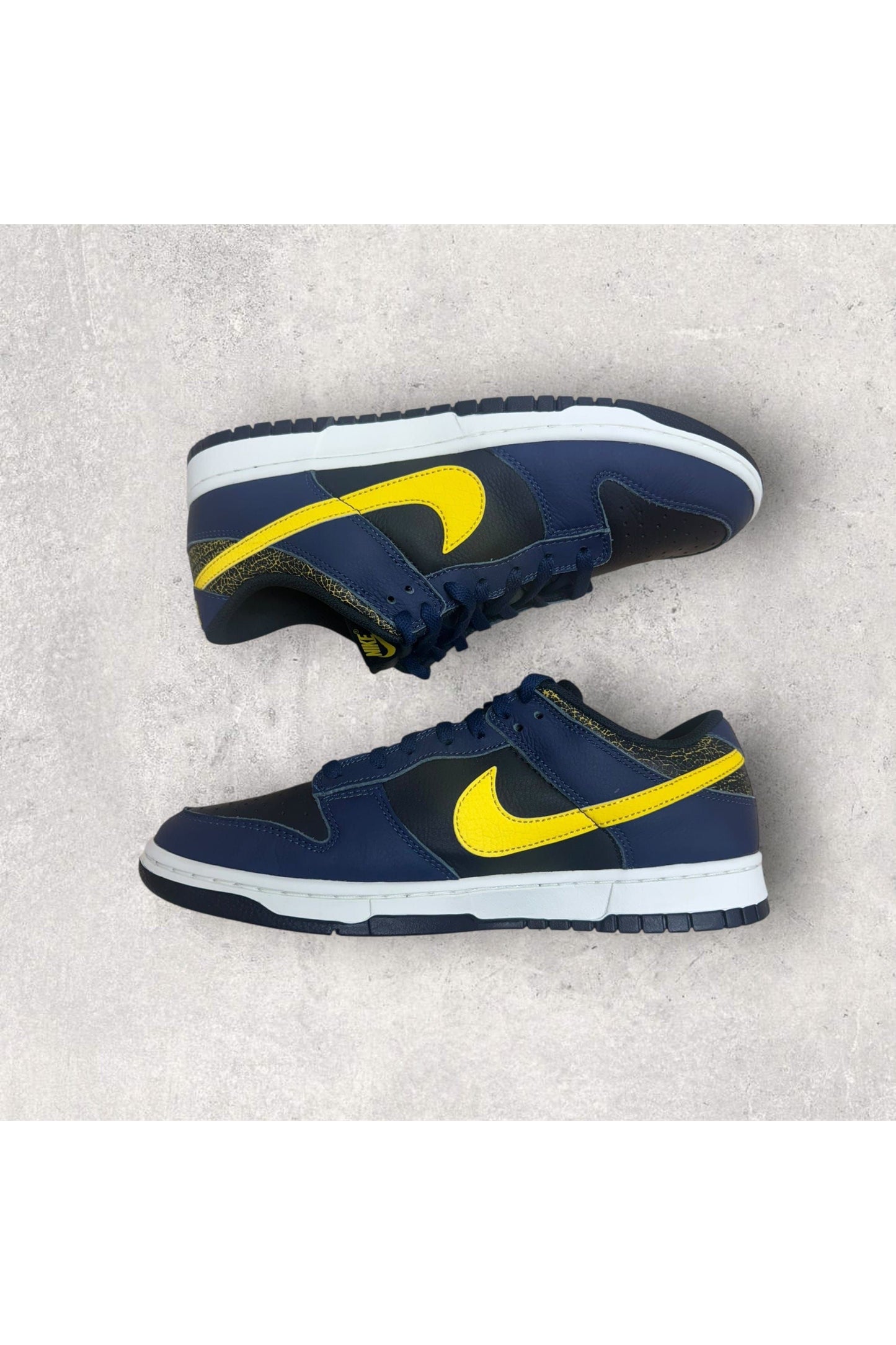 Nike Dunk Low Vintage Michigan- SZ 11
