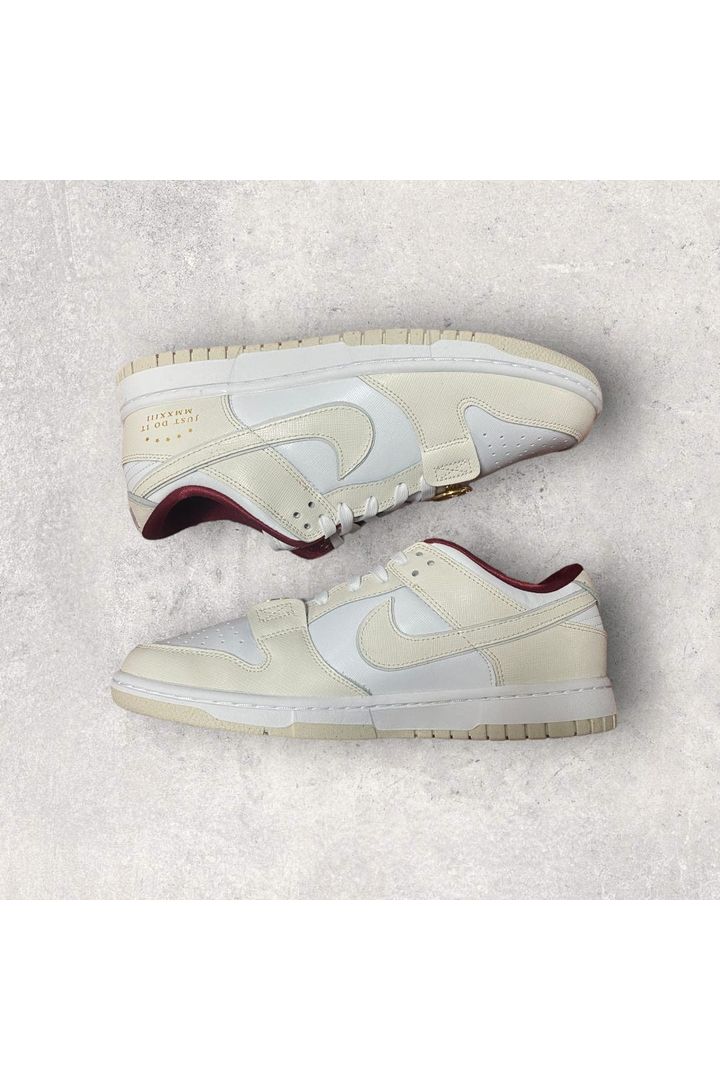 Nike Dunk Low SE JUST DO IT WHITE PHANTOM (WOMEN'S)