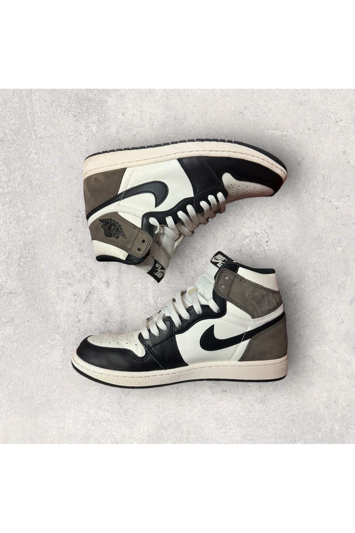 Jordan 1 Retro High DARK MOCHA