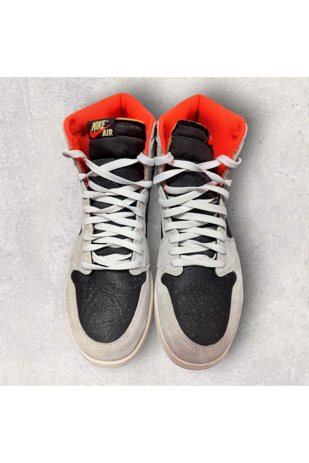 Jordan 1 Retro High Neutral Grey Hyper Crimson- SZ 11.5