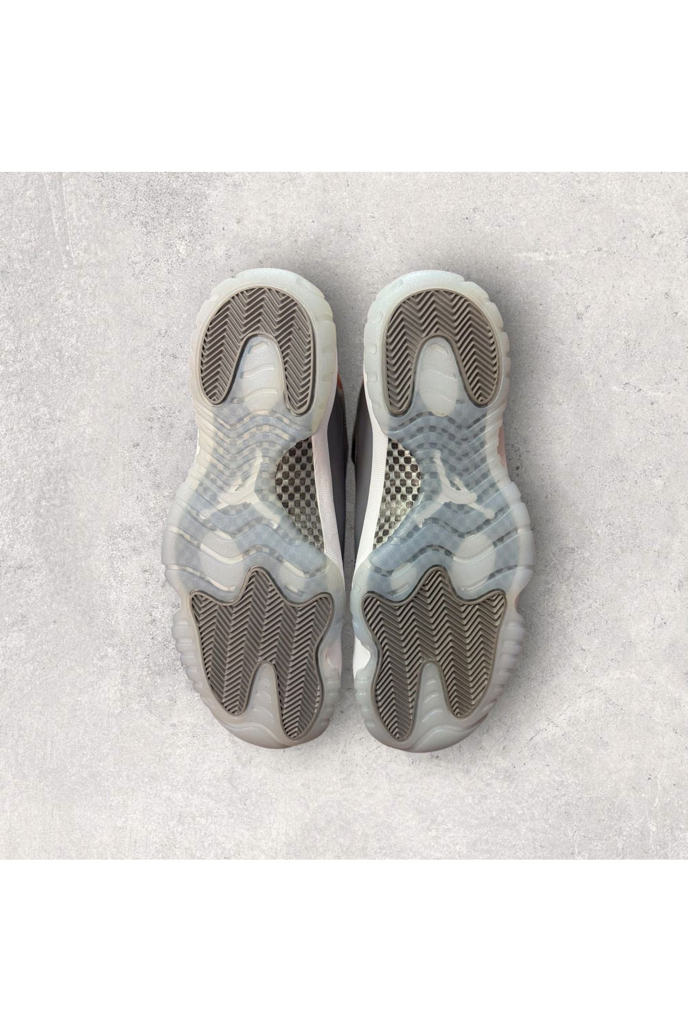 Jordan 11 COOL GREY (2021)