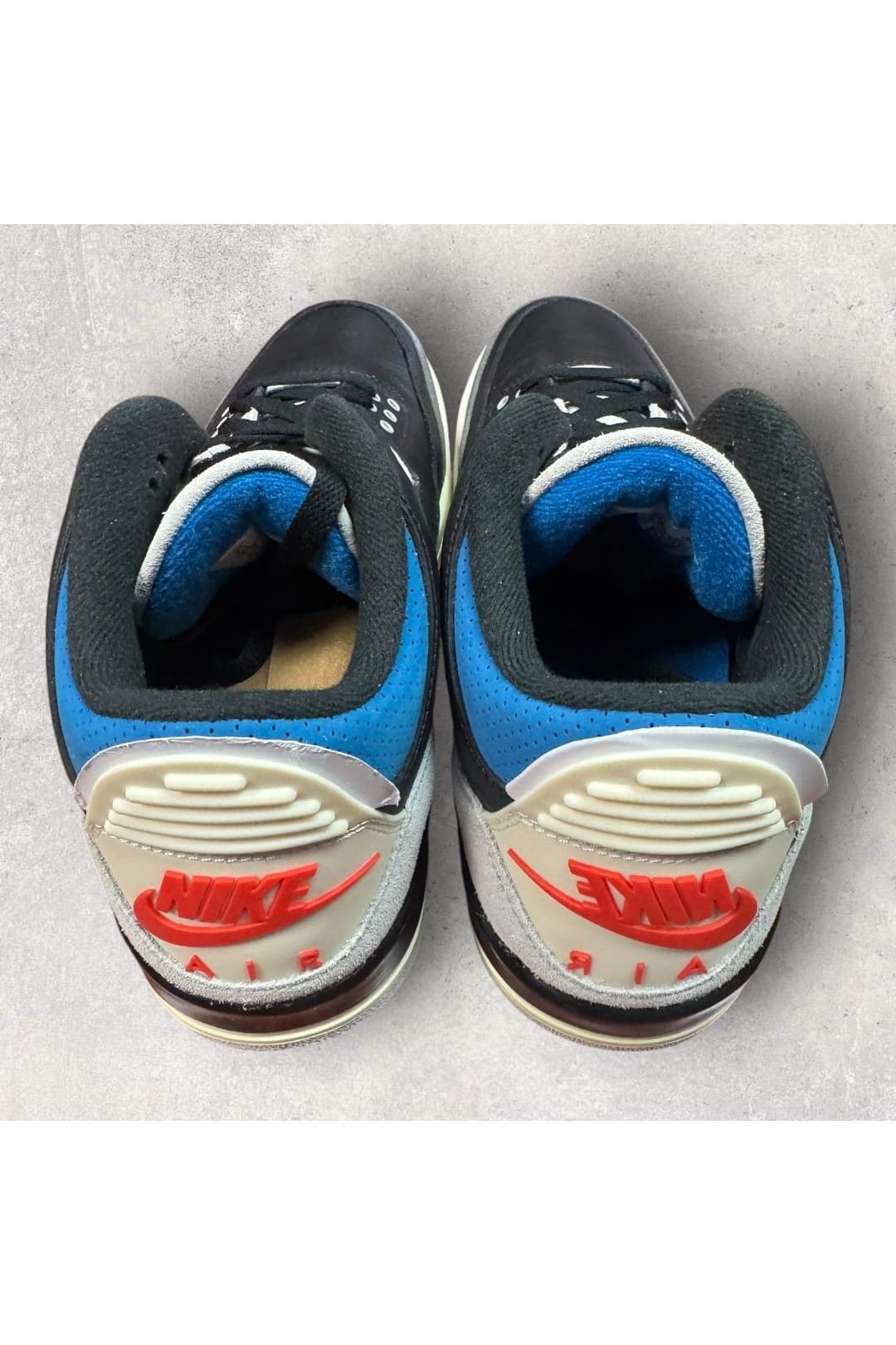 Jordan 3 Retro OG Rare Air- SZ 9.5