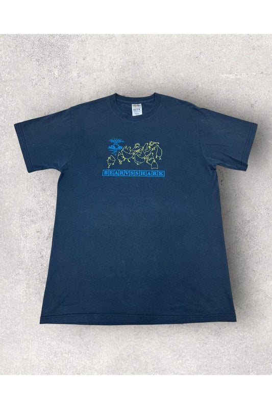 Vintage 2000s Y2K Bear Vs Shark Band Tee- M