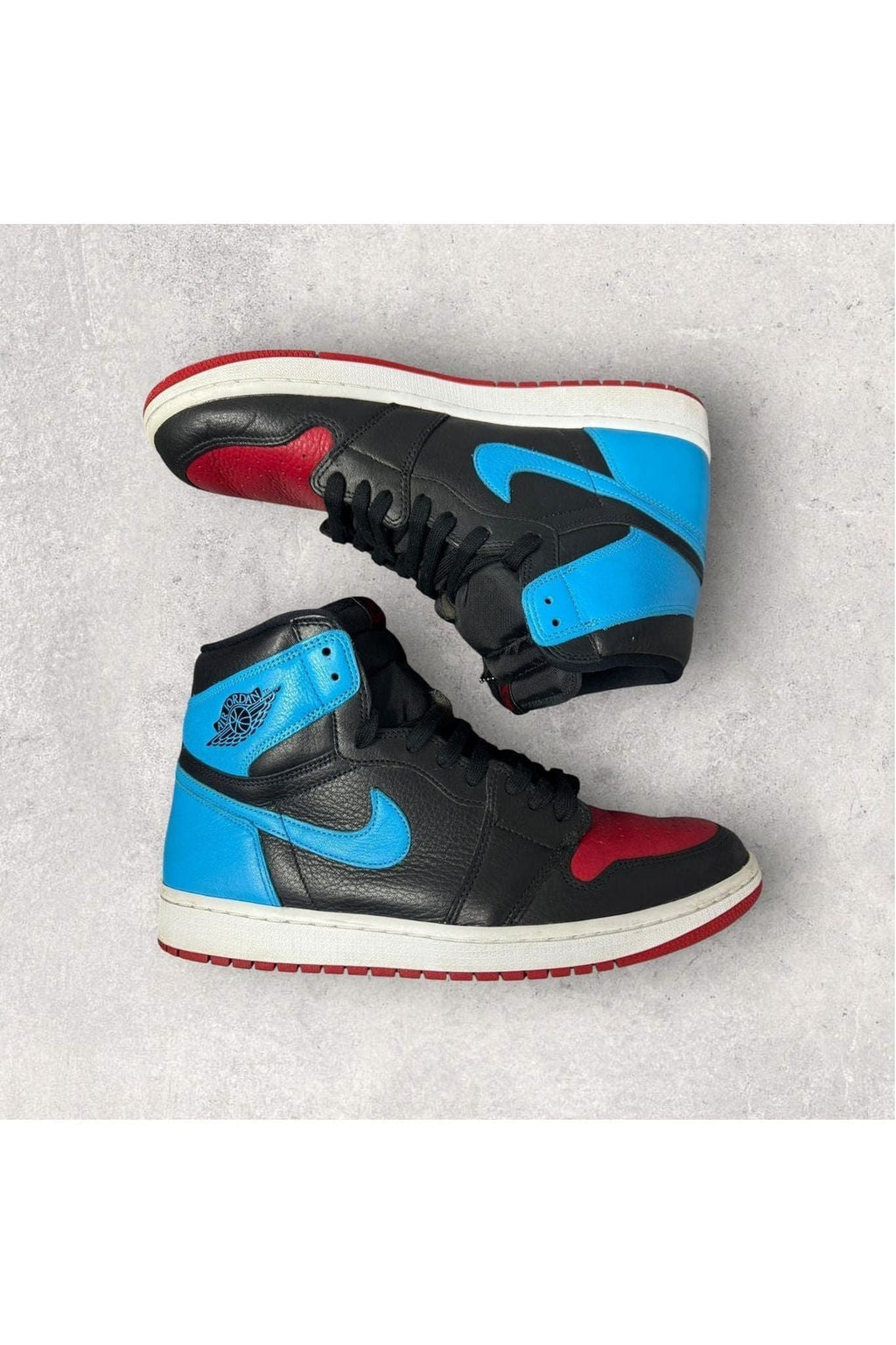 Jordan 1 Retro High NC to Chi (Women's)- SZ 13.5 WMN/12 MENS