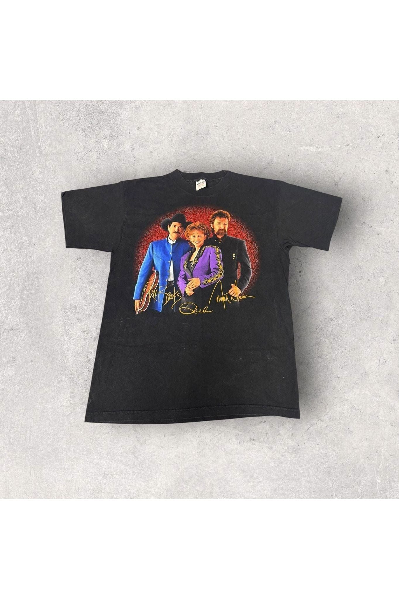 Vintage Murina 1997 Mobil One The Tour Reba x Brooks & Dunn Concert Tee- L