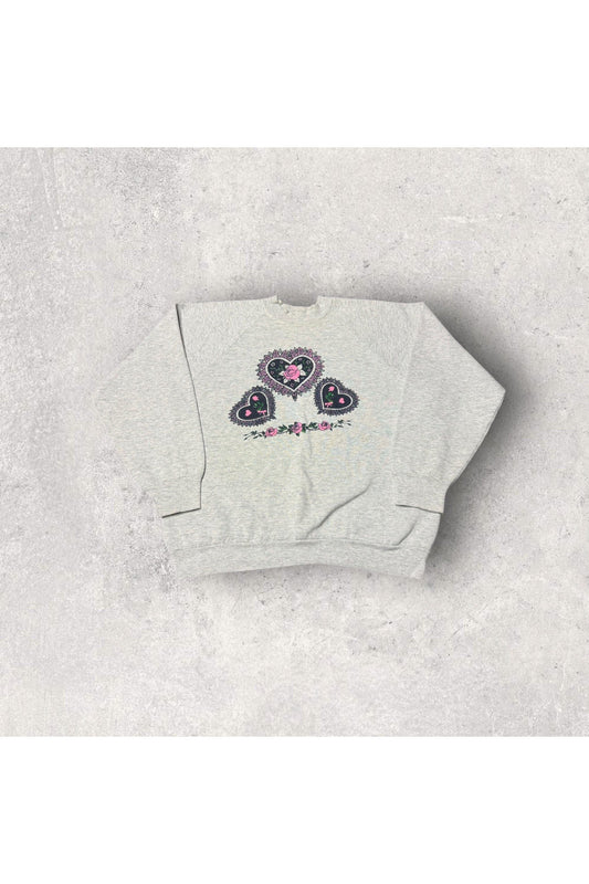 Vintage 90s Fruit of the Loom Women's Heart Roses Graphic Crewneck- L
