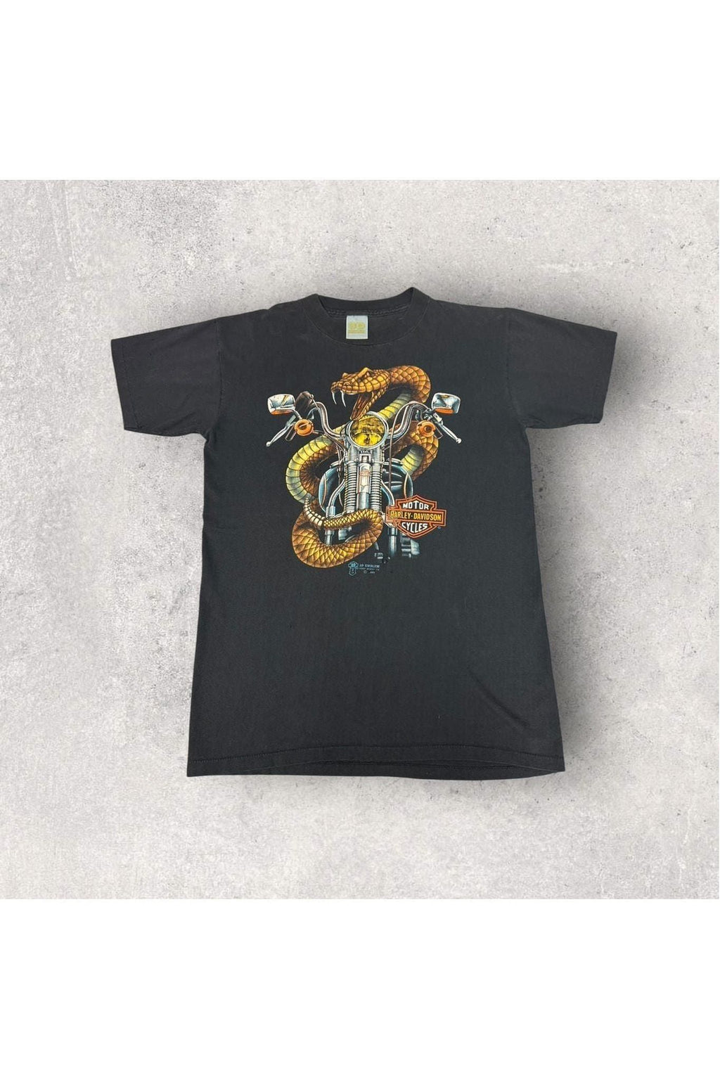 Vintage 1989 Harley-Davidson 3D Emblem Rattlesnake Tee- M