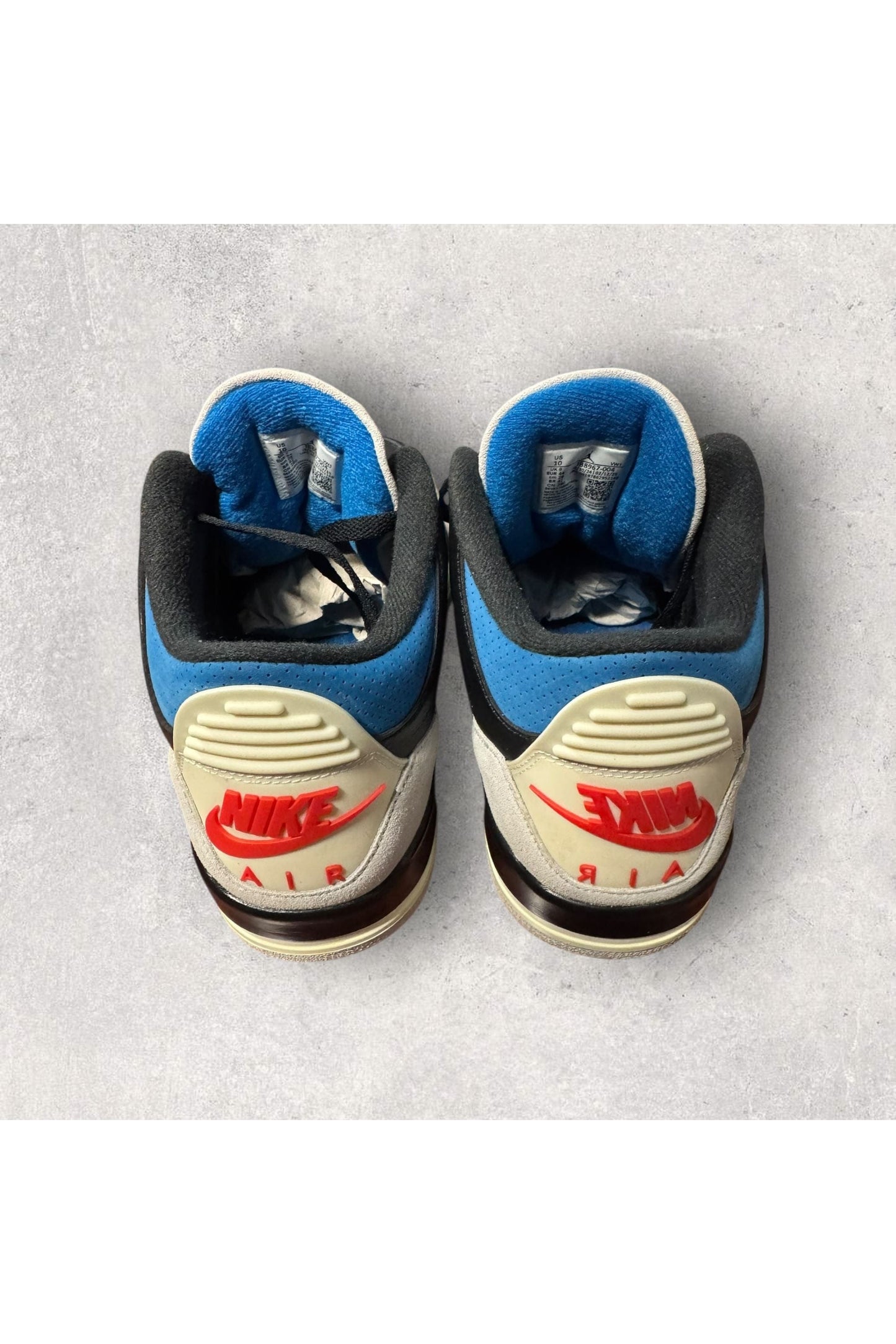 Jordan 3 Retro OG Rare Air- SZ 10