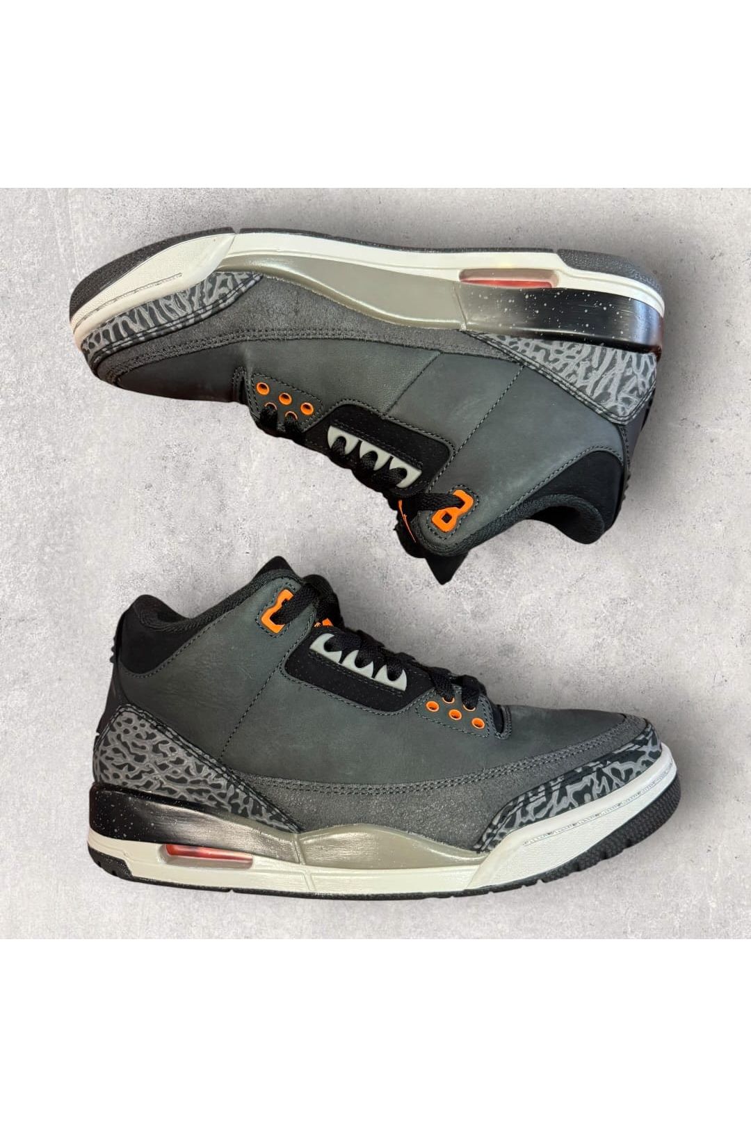 Jordan 3 Retro Fear Pack (2023)- SZ 7.5