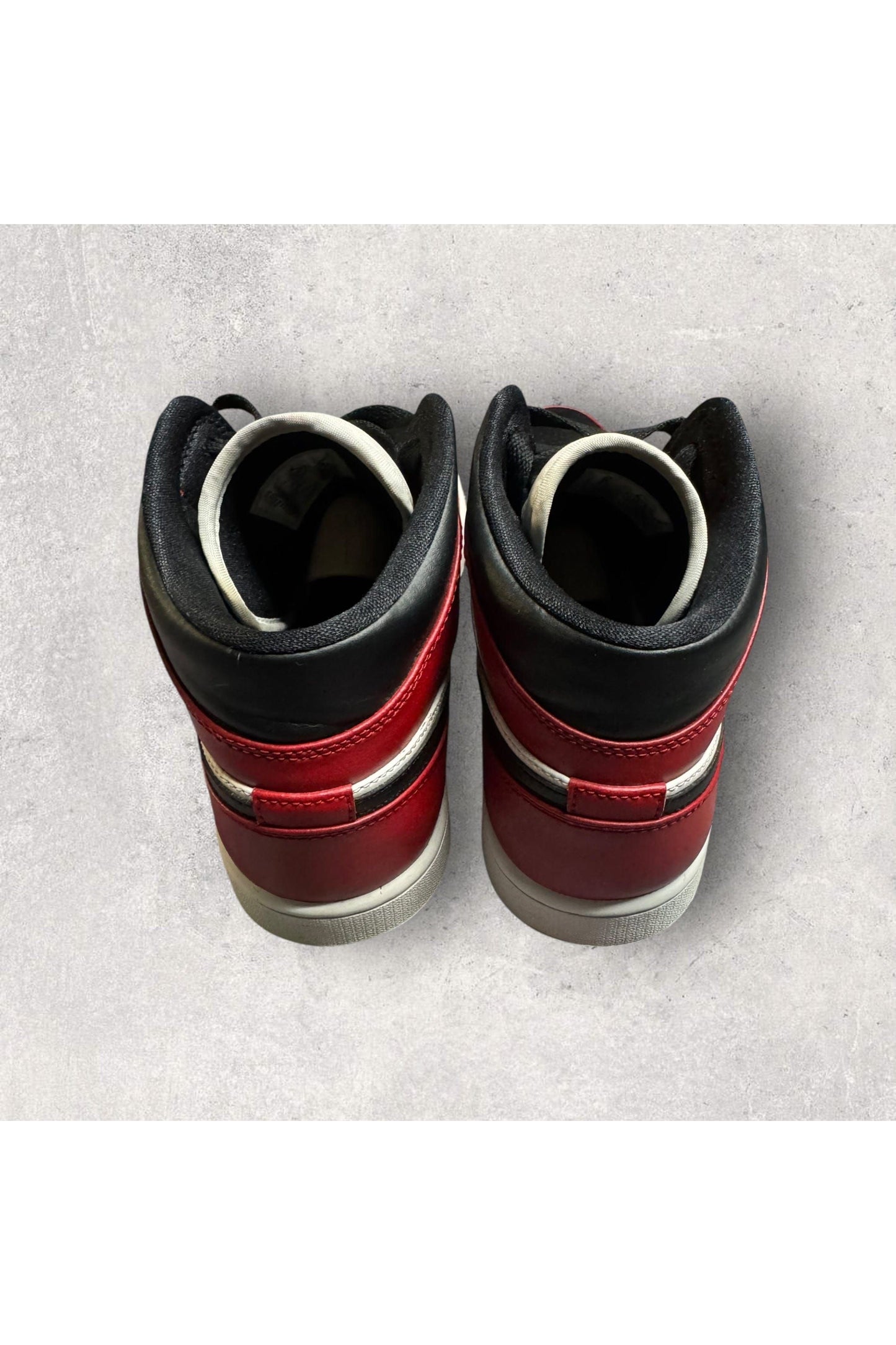 Jordan 1 Mid Chicago Toe- SZ 10