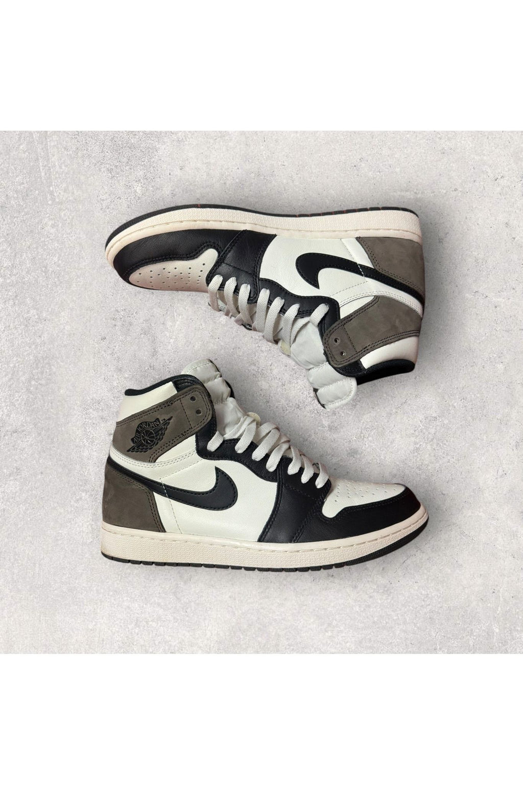 Jordan 1 Retro High DARK MOCHA