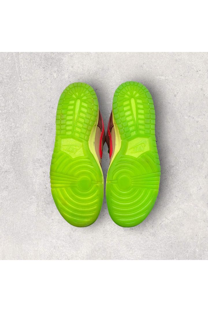 Nike SB Dunk Low TOXIC SEA ROBBIN