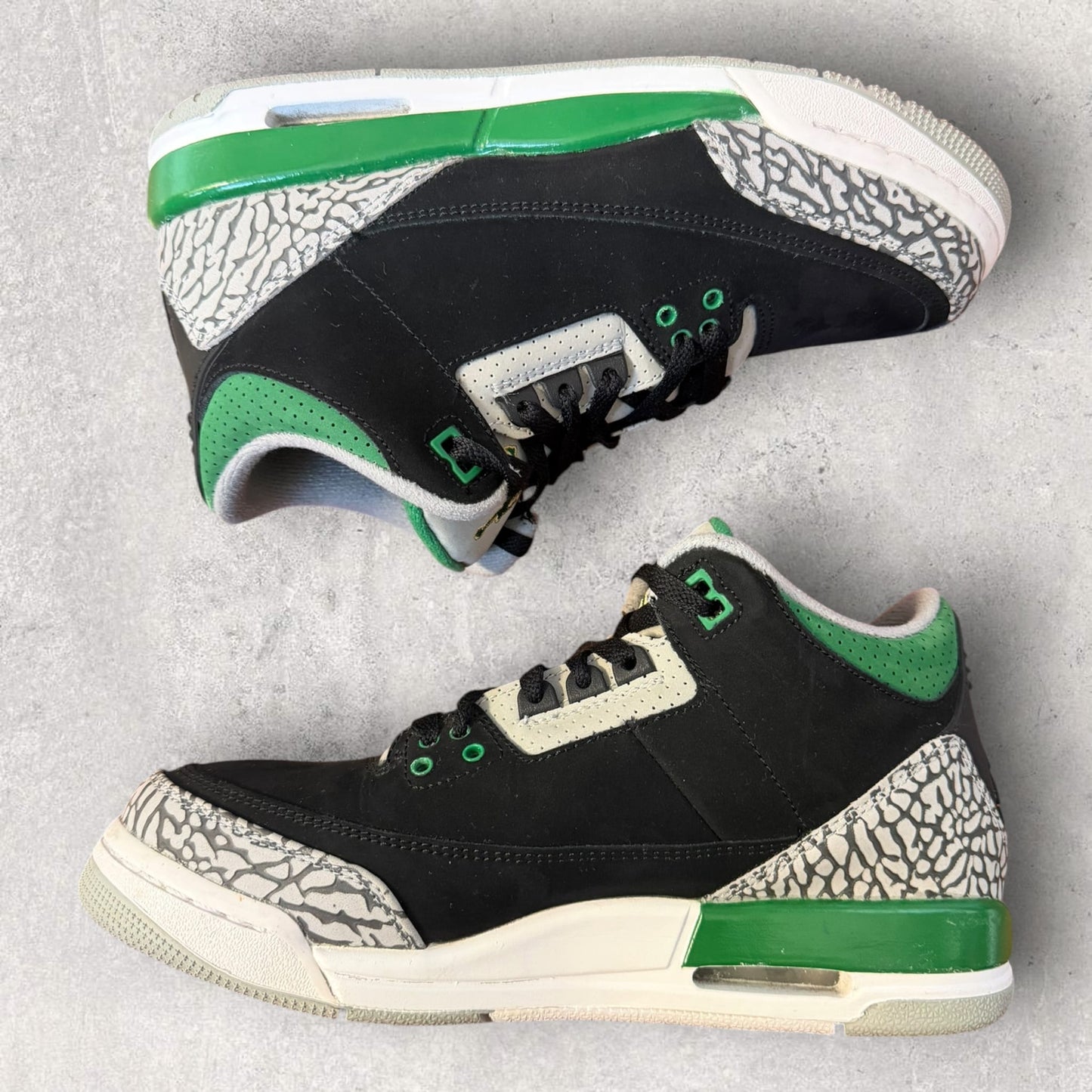 Jordan 3 Retro Pine Green (GS)- SZ 6Y