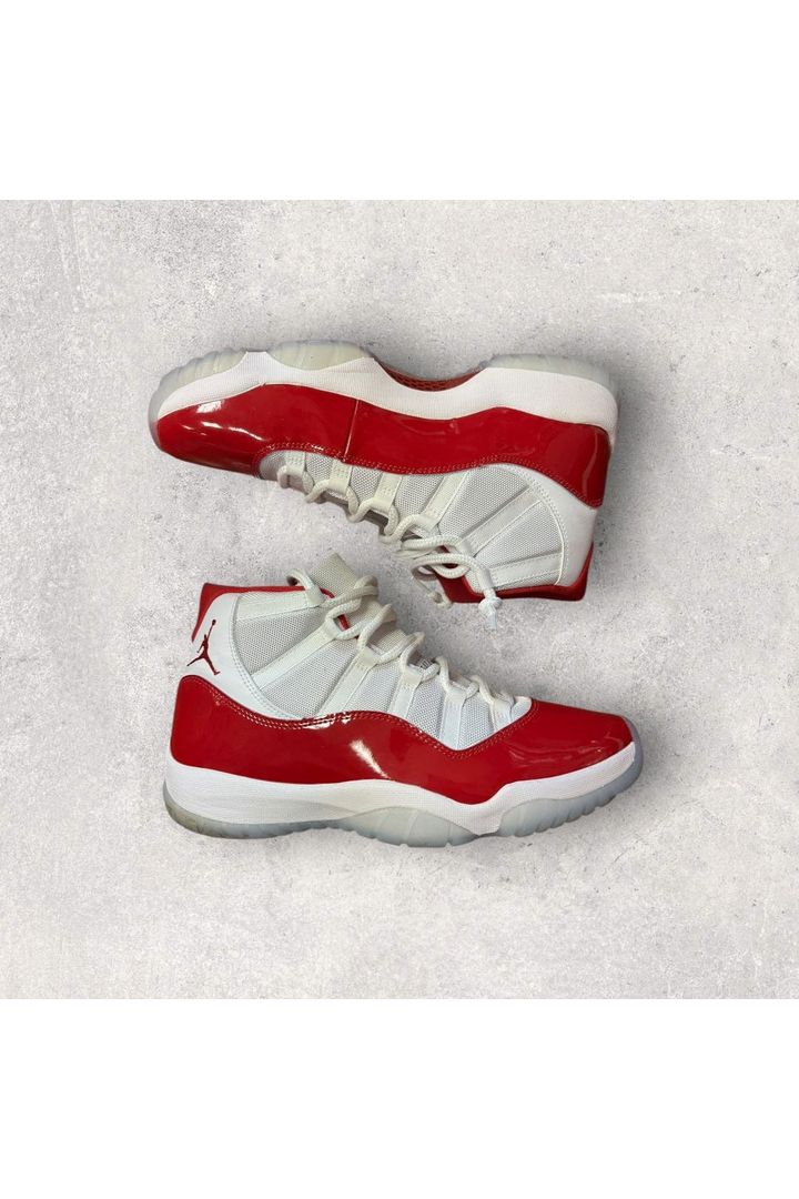 Jordan 11 Retro CHERRY (2022)