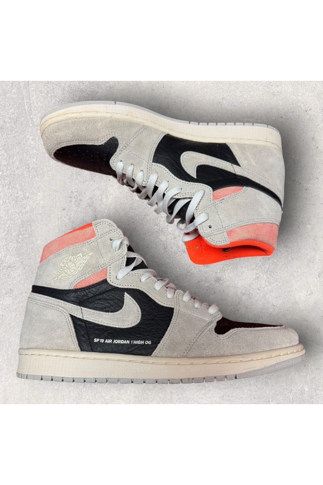 Jordan 1 Retro High Neutral Grey Hyper Crimson- SZ 11.5