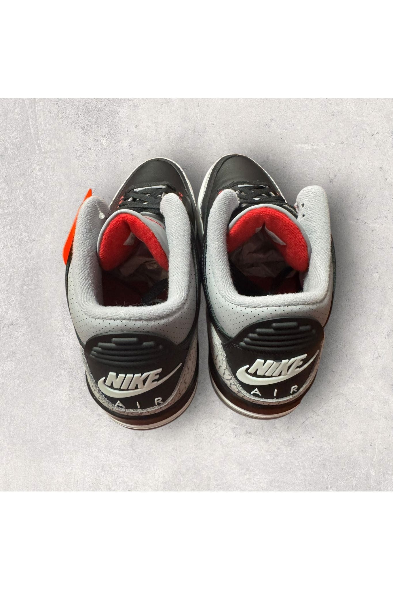 Jordan 3 Retro OG BLACK CEMENT (2024)