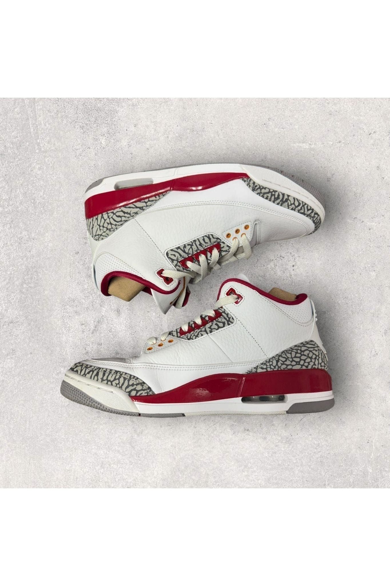 Jordan 3 Retro CARDINAL RED- SZ 10