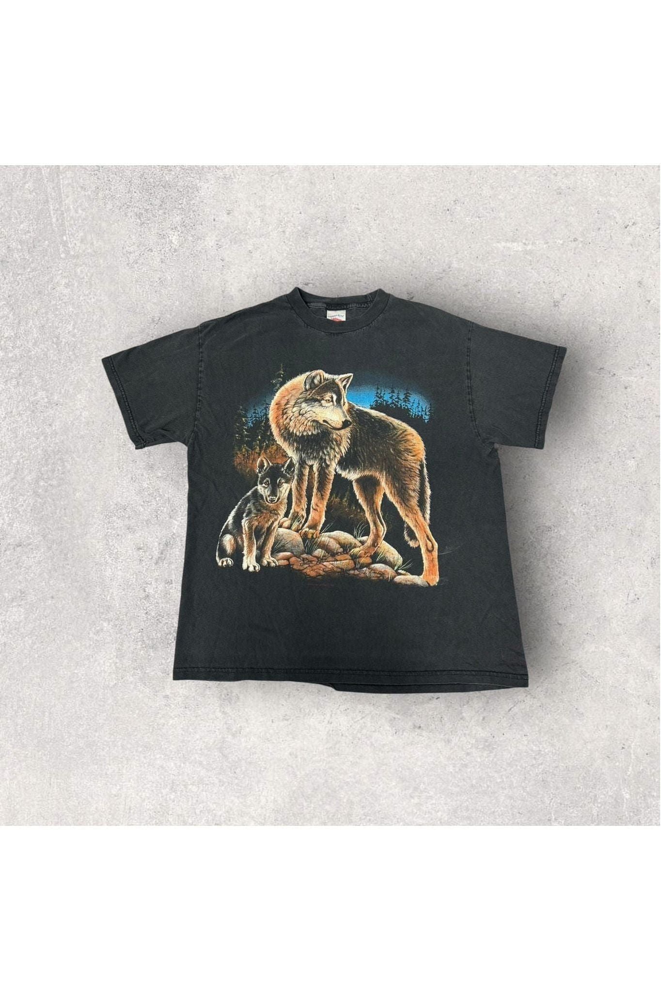 Vintage Tennessee River Wolf Nature Tee- L